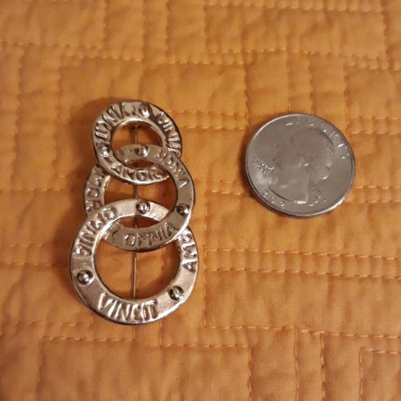 Triple Rings Pin - Picture 4 of 5